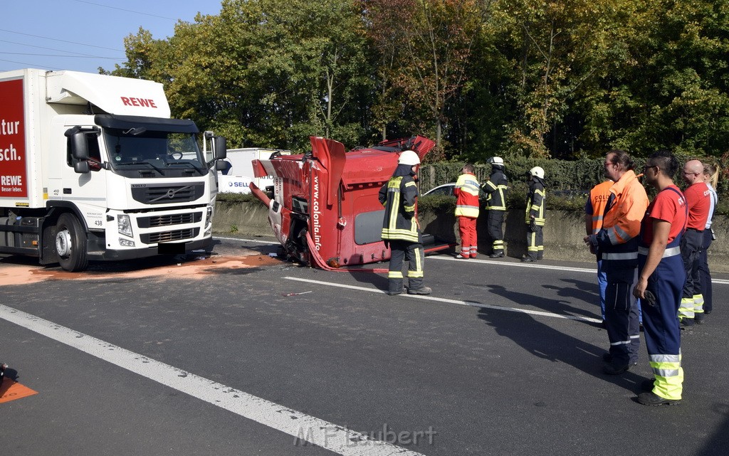 Schwerer VU PKlemm A 57 Rich Innenstadt Hoehe Koeln Chorweiler P025.JPG - Miklos Laubert